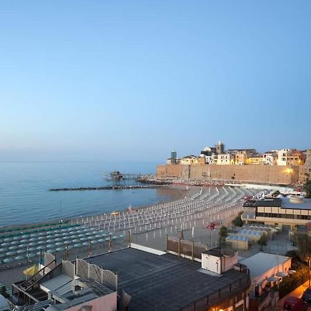 La Finestra Sul Castello B&B Termoli Eksteriør billede