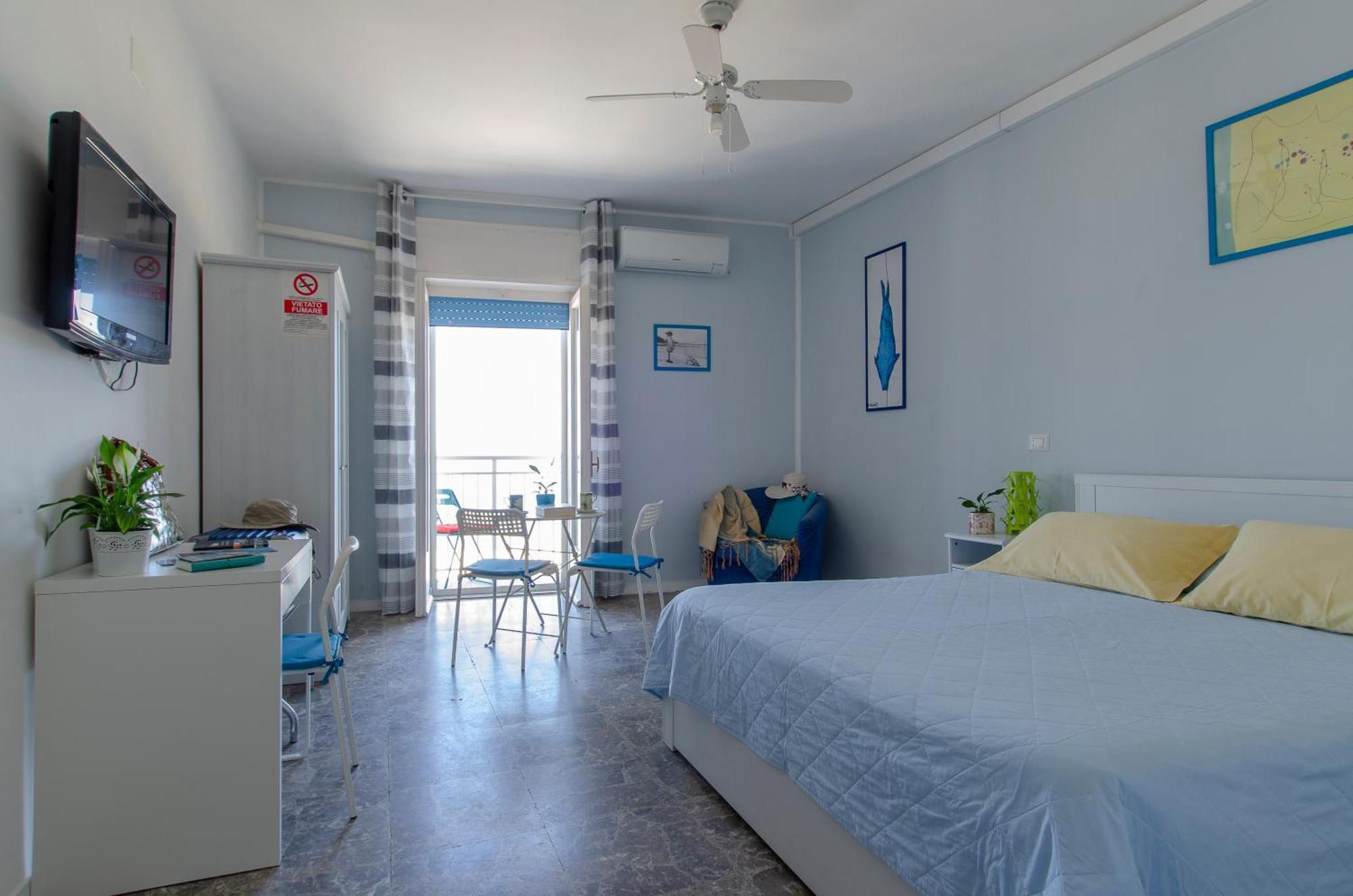 La Finestra Sul Castello B&B Termoli Eksteriør billede